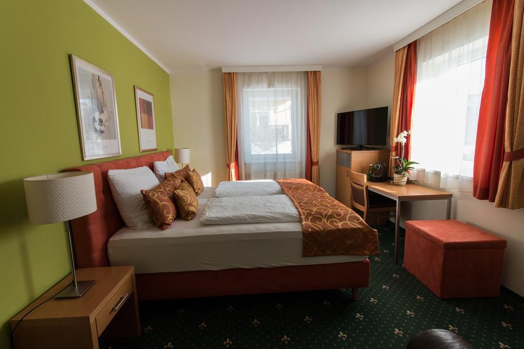 Hotel Kreuzwirt Engerwitzdorf Exterior foto